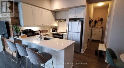 15 Zorra St in Toronto, ON - Building Photo - Building Photo