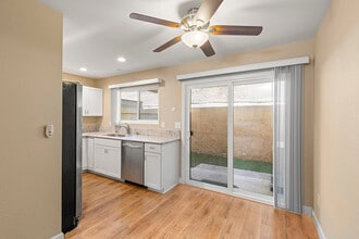 10267 Black Mountain Rd in San Diego, CA - Building Photo - Building Photo