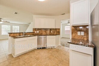 20942 Foxwood Garden Dr in Humble, TX - Building Photo - Building Photo