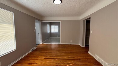 28758 Leona St in Garden City, MI - Building Photo - Building Photo