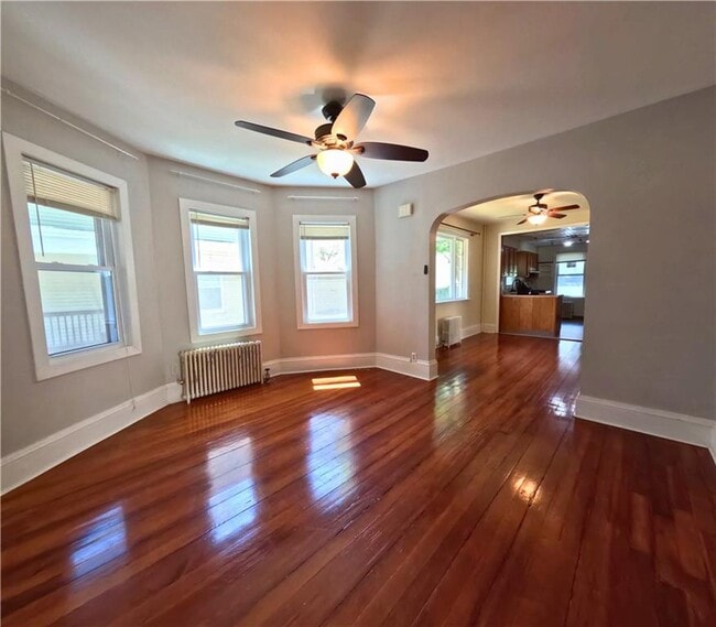 property at 1005 Narragansett Blvd
