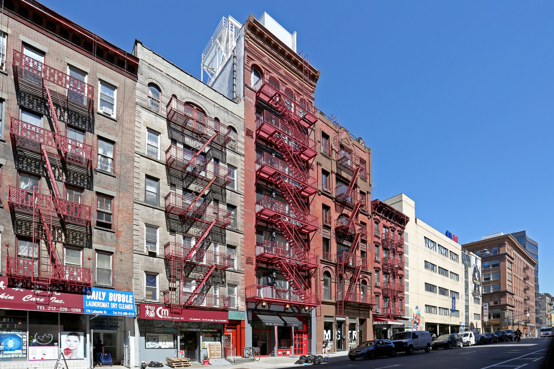 180 Lafayette St in New York, NY - Foto de edificio