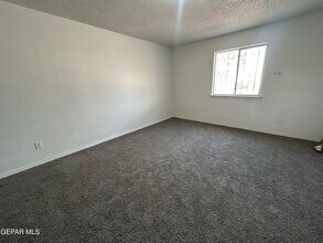 3413 Mike Godwin Dr in El Paso, TX - Building Photo - Building Photo