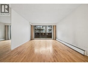 4345 Grange St in Burnaby, BC - Building Photo - Building Photo