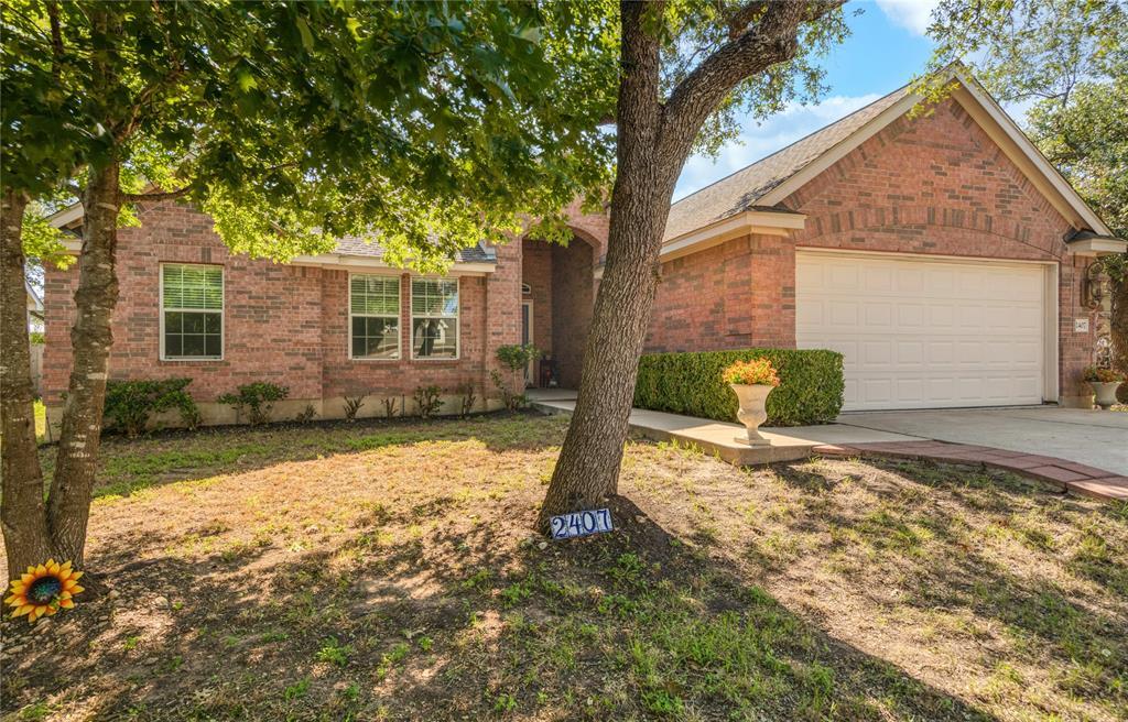 2407 Aspen Meadow Rd in Leander, TX - Building Photo