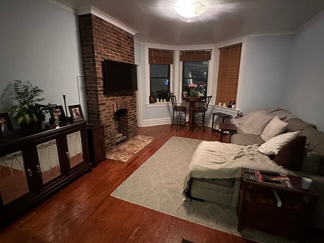 property at 121 Grandview Ave