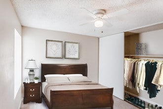 Walden Apartment Homes in Alexandria, LA - Building Photo - Building Photo