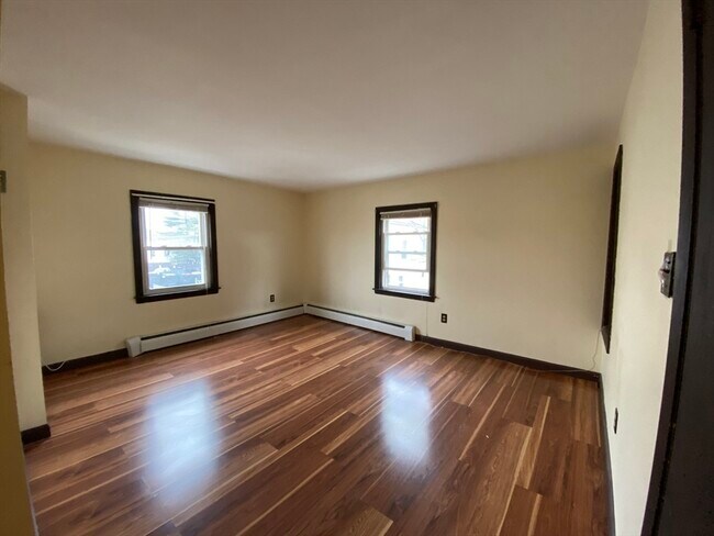 87R Madison St in Malden, MA - Building Photo - Building Photo