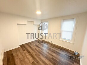 2325 N 16th St in Philadelphia, PA - Building Photo - Building Photo