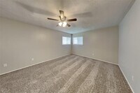 5211 Girnigoe Dr photo'