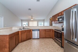 975 Deer Spring Dr in Jacksonville, FL - Building Photo - Building Photo