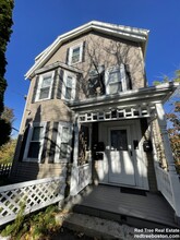 205 Hillside St, Unit 2 in Boston, MA - Foto de edificio - Building Photo