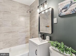 3141 Chepstow Ln in Falls Church, VA - Building Photo - Building Photo