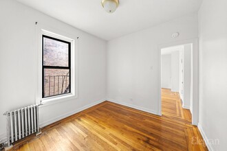 29 E 17th St in Brooklyn, NY - Building Photo - Building Photo