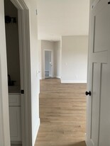 644 Dean Ln in Republic, MO - Building Photo