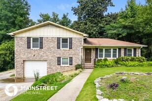 2812 4th Pl NW in Center Point, AL - Building Photo