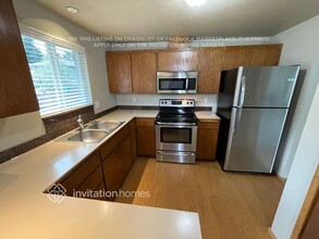 32616 16th Ct SW in Federal Way, WA - Building Photo - Building Photo
