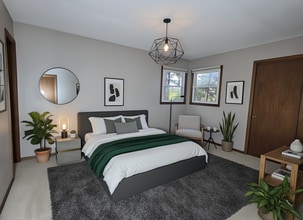 485 Hillcrest Rd in Grafton, WI - Building Photo - Building Photo