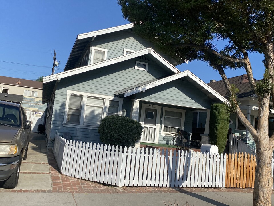 850 Daisy Ave in Long Beach, CA - Building Photo