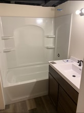 40 N Main St, Unit E in Three Rivers, MI - Building Photo - Building Photo