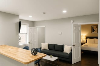 126 Bainbridge St in Philadelphia, PA - Building Photo - Building Photo