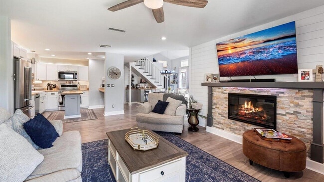 property at 4304 E Milton Dr