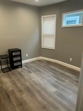 15 Olive St, Unit 1 B in East Orange, NJ - Foto de edificio - Building Photo