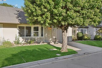 2039 Alexander Ct in Pleasanton, CA - Building Photo - Building Photo
