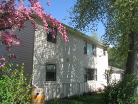 2000-2002 S Black Ave, Unit 2000-2002 in Bozeman, MT - Building Photo