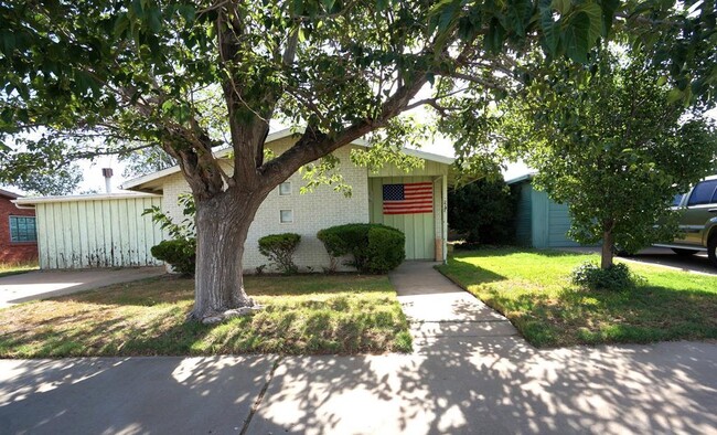 property at 2742 N Dixie Blvd