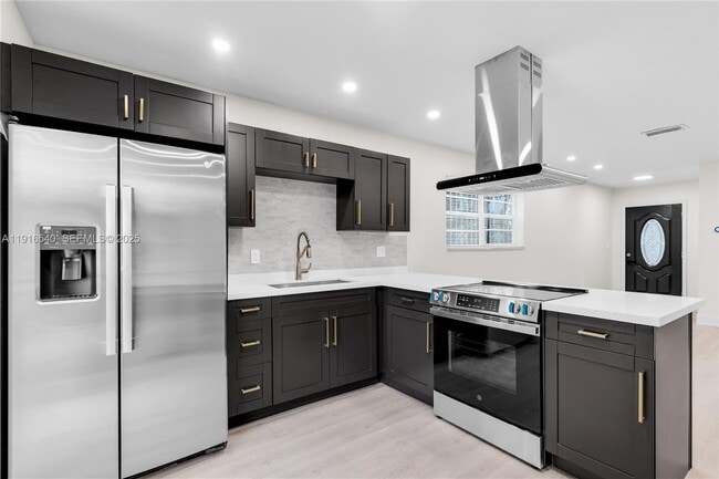 1253 NW 44th St in Miami, FL - Building Photo - Building Photo