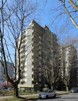 Lyncroft Towers in Vancouver, BC - Building Photo
