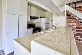 2260 Partridge Way in Union City, CA - Building Photo - Building Photo