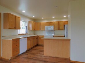 1949 Greatview Dr in Kalispell, MT - Building Photo - Building Photo