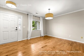 13 Regency Oaks Dr in Summerville, SC - Building Photo - Building Photo