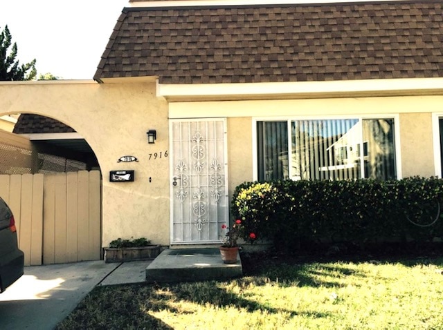 7916 Camino Kiosco
