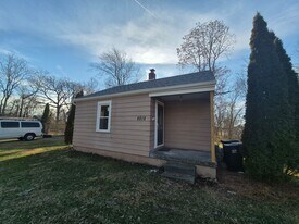 2212 Sherer Ave in Dayton, OH - Building Photo