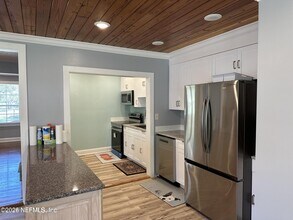 6660 Oriole Ave in Jacksonville, FL - Building Photo - Building Photo