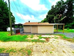 11291 Pine Hill Rd in King George, VA - Building Photo - Building Photo