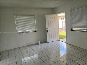 6328 Pierce St in Hollywood, FL - Building Photo - Building Photo