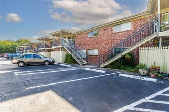 7920 Rockwood Ln in Austin, TX - Building Photo - Building Photo