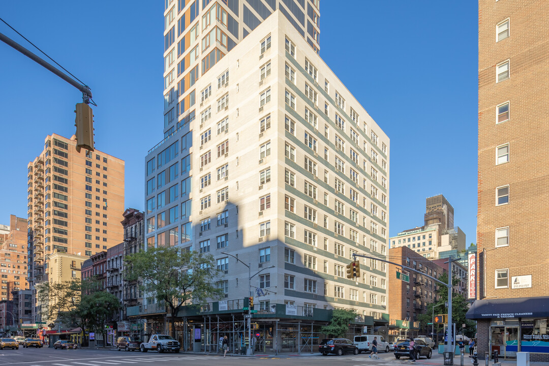 160 E 27th St in New York, NY - Building Photo