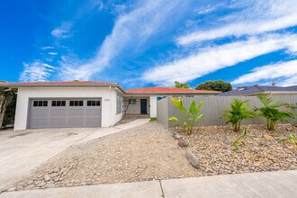 5737 Dorothy Dr in San Diego, CA - Building Photo - Building Photo