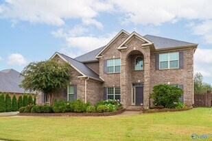 126 Autumn Wind Dr in Madison, AL - Building Photo