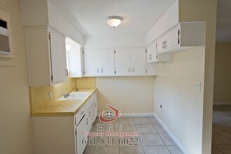 126 Wilson Ave in Bakersfield, CA - Building Photo - Building Photo