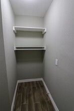 2706 Orion Dr in League City, TX - Foto de edificio - Building Photo