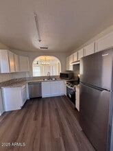 1241 S Wagon Wheel Dr in Chandler, AZ - Foto de edificio - Building Photo