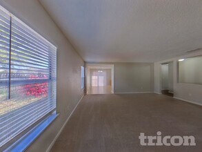 7125 Beekman Lake Dr in Jacksonville, FL - Building Photo - Building Photo