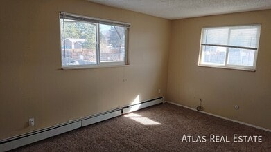 910 Bishop Ct in Castle Rock, CO - Building Photo - Building Photo