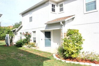 2560 Aventurine St in Kissimmee, FL - Building Photo - Building Photo